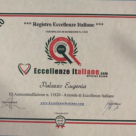 Palazzo Eugenia Suites วาสโต ภายนอก รูปภาพ